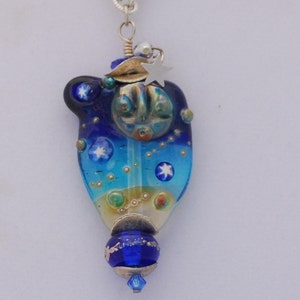 A &quot;Shinning Star&quot; Lamp Glass Necklace