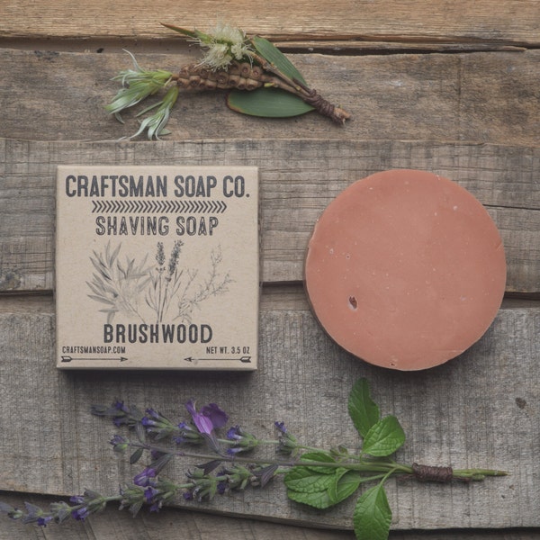 Jabón de afeitar, madera de cepillo //Jabón vegano hecho a mano // Salvia, árbol de té, y aroma de lavanda //