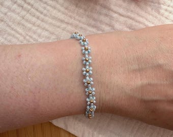 Daisy pastel bracelet - solid light blue with golden Miyuki beads - Daisy Bracelet - floral beaded bracelet