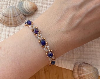 Daisy bracelet with delicate blue Miyuki beads and royal blue crystal beads - beaded bracelet