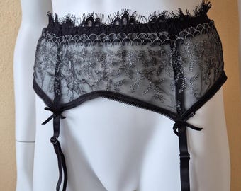 Vintage Black Lace Garter Belt, Late 1990s / Early 2000s Retro Lingerie, Size M