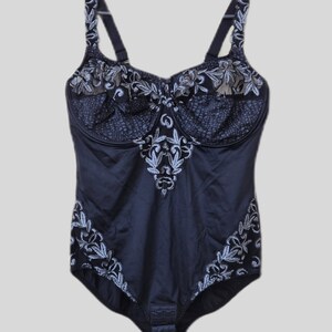 Vintage Prima Donna Schwarzer Bodysuit • 1990er Jahre Luxus Lace Shapewear Dessous 46E 105E • Whimsigoth Gothic Romanze Top • Übergröße figurformender Teddy