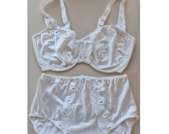 Vintage PrimaDonna Bra Set White Lace Lingerie, Underwire, Full Coverage EU-100D US-44D, Briefs 3XL EU-48
