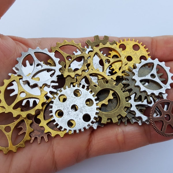 Wholesale Vintage Brass Steampunk Gear Pendant, Antique Bronze, Gold and Silver Charms, DIY SteamPunk Jewelry, Gears