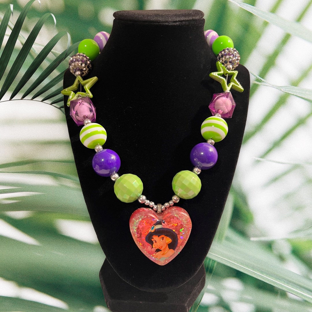 JASMINE SHIELD NECKLACE