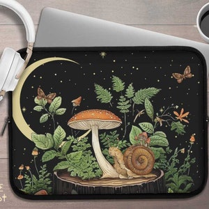 Goblincore tree stump forest laptop sleeve, mushroom snail art laptop case IPad tablet cover, Pagan laptop travel case, laptop padded bag