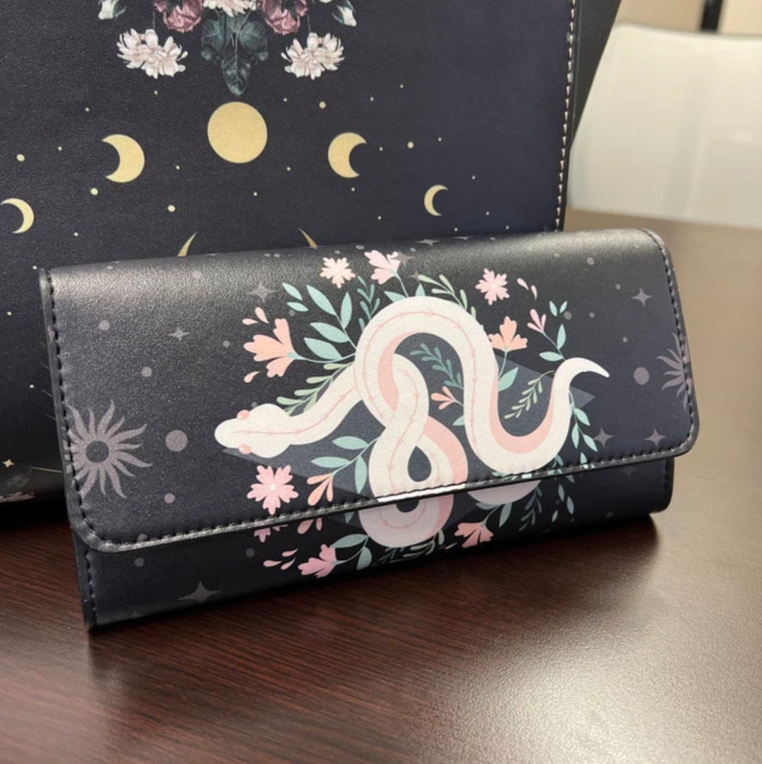 Boho Floral Snake Trifold Wallet, Cottagecore Cute Witch PU