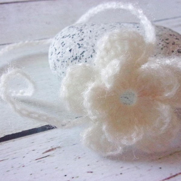 Bandeau fleur en laine effet scintillant fait main serre-tête réalisé au crochet pour photo mariage fête baptême - Taille 3 ans à adulte