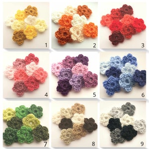 Lotto di 8 fiori applicati all'uncinetto da 2,5 cm in lana