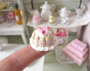 Charlotte dockhus, Pralinee Chantilly - miniatyrmontrar