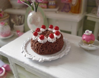 Black Forest cake Dollhouse cherry whipped cream - miniature dioramas