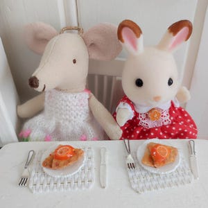 Söta crêpes och lemonadporslin för Sylvanian Families-dockor i skala 1/12 eller Maileg-möss bild 4