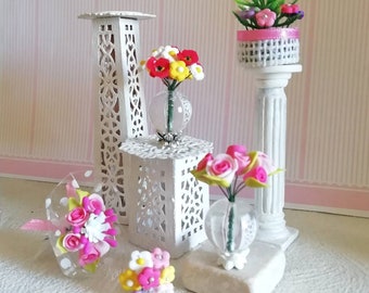 1 superbe  bouquet de fleurs pour maisons de poupées miniatures accessoire, décor