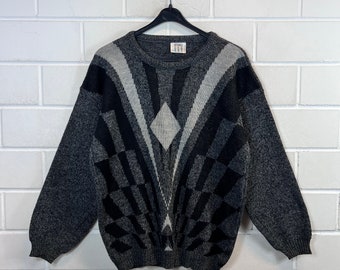 Vintage Sweater Size M/L crazy pattern Knit Sweater 80s 90s