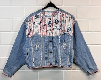 Vintage Denim Jacket Women Size S Boho Flowers 80s 90s