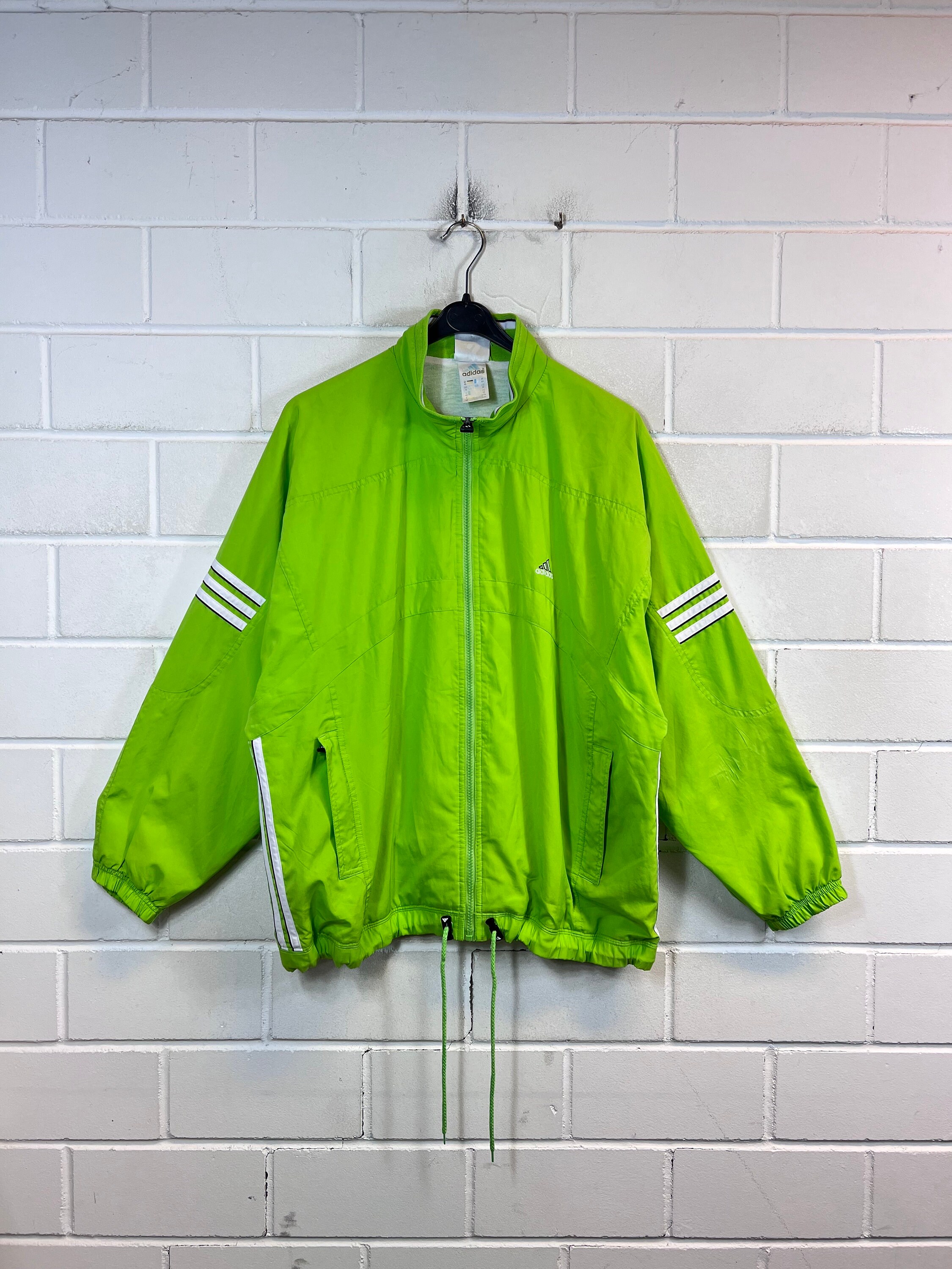 Vintage Adidas Women's Size L (42) Shelljacket Sportsjacket Vintage Adidas Women's Size L (42) Shelljacket Sportsjacket
