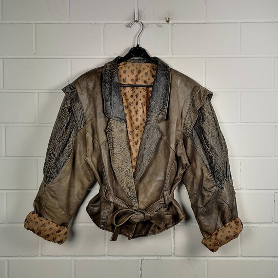Vintage Women Size XL crazy pattern Leather Jacket