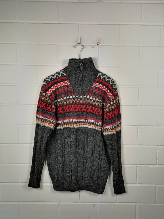 Vintage Size M Crazy Pattern Sweater 