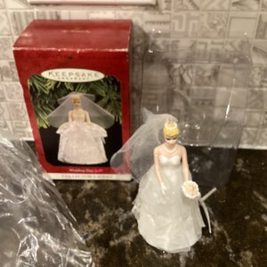 Hallmark Keepsake Ornament Collectors Series Wedding Day Barbie 1997 Number 4 new/barbie christmas