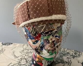 Vintage 50s Women’s Hat Straw Pillbox Fascinator Tan with Satin Ribbon Vintage 50s Women main image 3