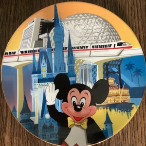 walt Disney  15th anniversary epcot center collector plate 1971-1986/disneyworld collectors/epcot collectibles limited edition