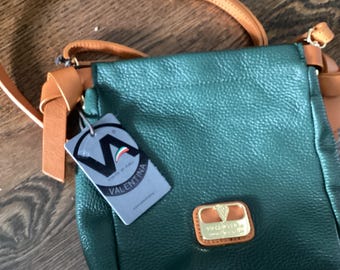 Valentina Designer Pebbled Leather Crossbody Handbag Green  display picture 2
