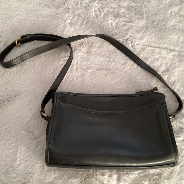 Vintage Coach Taylor Zip 9944 Black Leather Solid Brass Hardware Timeless Style Crossbody Handbag/Bonnie Cashin Coach Handbags/Coach