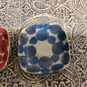 1960&#39;s Japanese Kutani Porcelain Curved Trinket Pair/japanese kutani