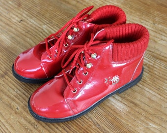 French vintage 70/80's red patent synthetic booties - New old stock - Size 34 EU / 3 US