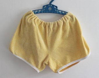 Short en éponge jaune clair des années 70/80 - Stock Neuf - Taille 11/12 ans