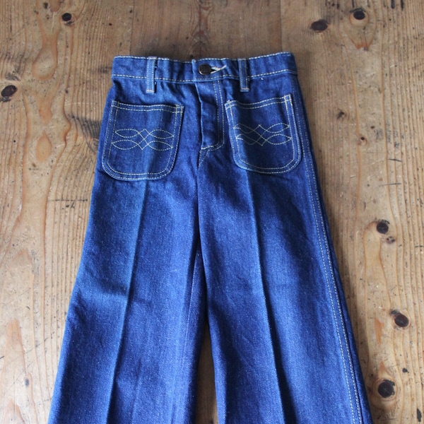 Jean brut des années 70 - Stock Neuf - Taille 4 ans