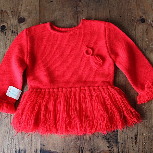 Robe rouge vif en tricot avec franges des années 70 - Stock Neuf - Taille 1 an