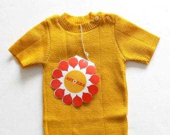 Vintage 70's mustard knitted top - French NOS - Size 1 year