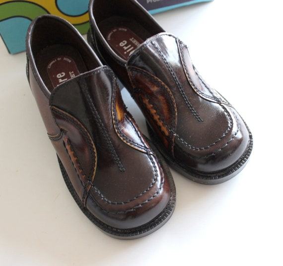 Vintage 60/70's Brown Glossy Leather Shoes - French New Old Stock - Size EU 29 / US 12 / UK 11