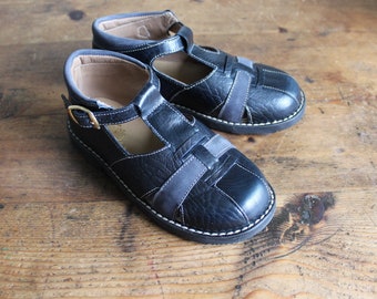 Vintage 70/80&#39;s navy blue leather sandal shoes - NOS - Size EU 27 - US 10,5