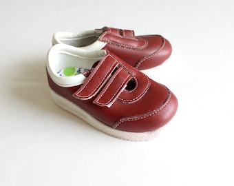 French Vintage 70's burgundy sneakers - NOS - Size EU 23 / US 6,5