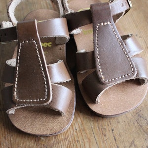 French vintage 6/70 &#39;s brown leather sandals - NOS - Size EU 21 / US 5