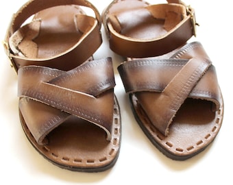 Vintage 70&#39;s brown leather sandals - French NOS - Size EU 28 / US 11