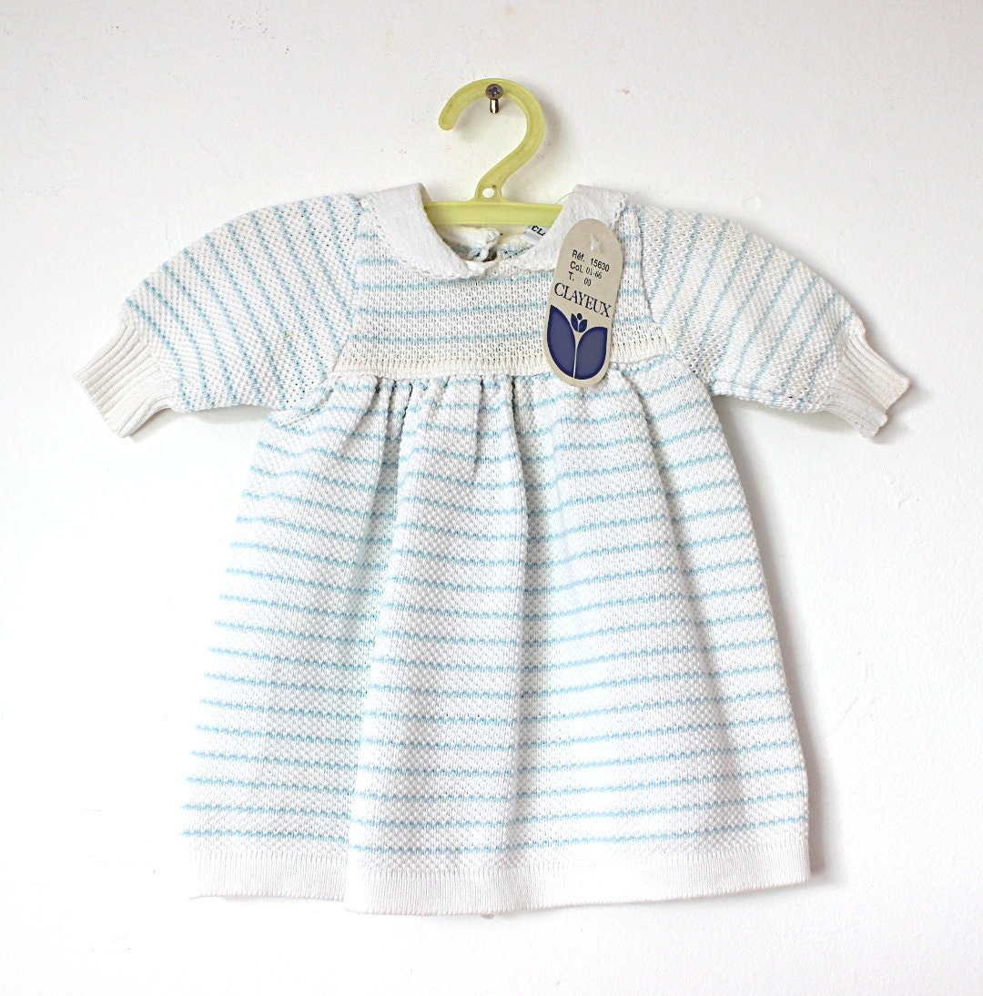 Robe de bébé bleu ciel France