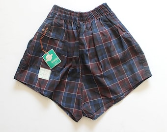 Bañador o short de nailon a cuadros de los años 60/70 - Stock antiguo nuevo - Tallas 8 y 12 años