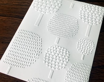 Tarjetas de notas con árboles en relieve: diseños de bosques caprichosos, árboles dibujados, tarjetas de naturaleza