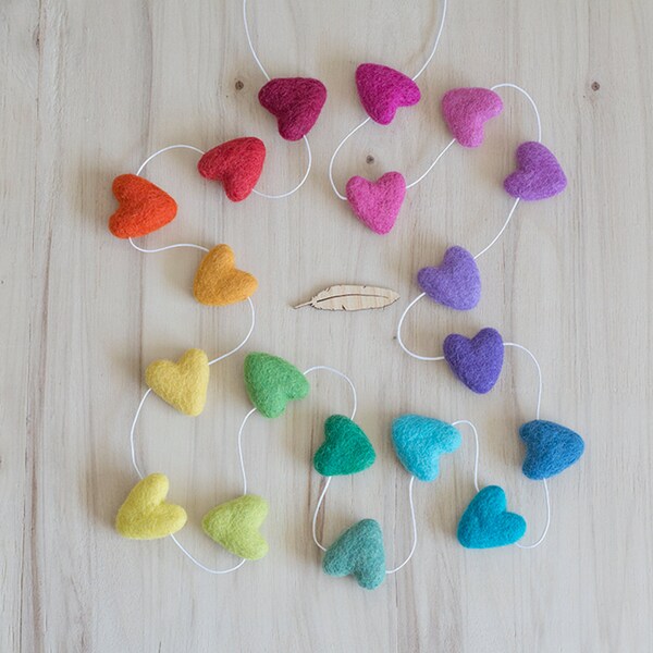 Full Rainbow Felted Heart Garland, Nursery Bunting, Kids Room Decor, Heart Banner Photo Prop, Gender Neutral Nursery Decor, Rainbow Party