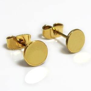 Gold Circle Stud Earrings, Round Stud Earring, Small Gold Earrings, Dainty Gold Studs, Circle Post Earrings, Everyday Gold Stud Earrings