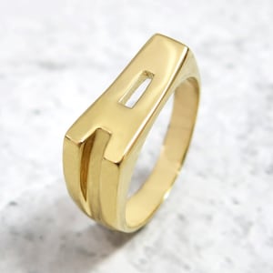 Anillo inicial, anillo de letras, anillo del alfabeto, anillo del monograma, anillo del nombre, un anillo, anillo inicial personalizado, anillo de la señal inicial, anillo inicial del oro