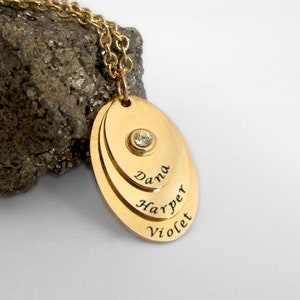 Collar de mamá, collar de piedra de nacimiento de la madre, collar del nombre de los niños, collar personalizado, collar de monograma, collar de la familia, collar del nombre ovalado.