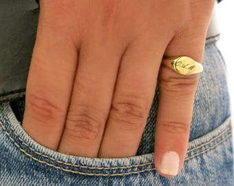Gold signet ring, Custom name ring, Monogram initial Ring, Personalized Letter Ring, Engraved initial ring, Gold pinky ring, Alphabet Ring.