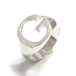 Anillo de plata personalizado, anillo de letra personalizado, anillo inicial de plata, anillo inicial personalizado, anillo de sello personalizado, anillo de letra G.