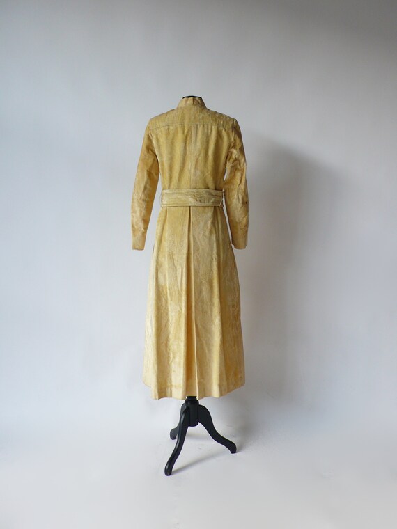 1970s Women's Pale Yellow Crushed Velvet Coat | S… - image 3