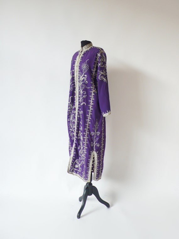 1970s Moroccan Purple Caftan With Soutache Trim - image 4