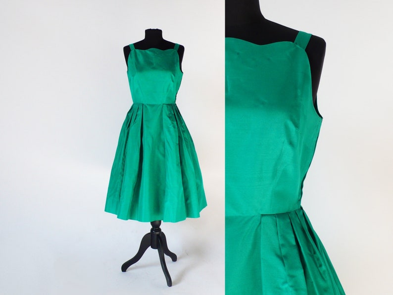 emerald green dress cocktail